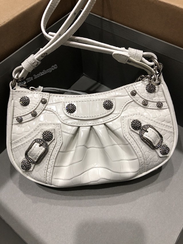 Balenciaga專櫃爆款機車包系列迷你鱷魚紋白色帶鑽扣肩背女包 巴黎世家Le Cagole半月牙腋下包餃子包 fyj1948